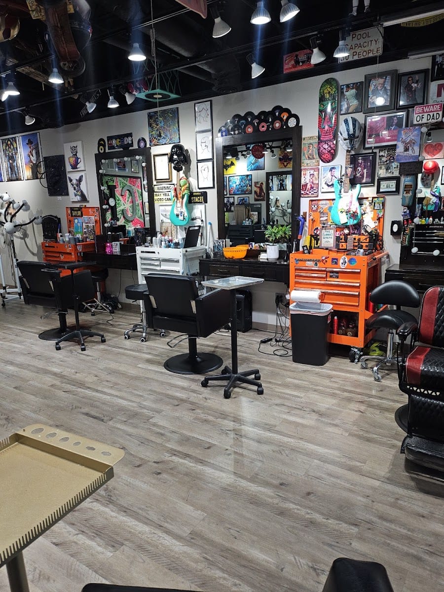 Clayton Keith Salon, photo 3