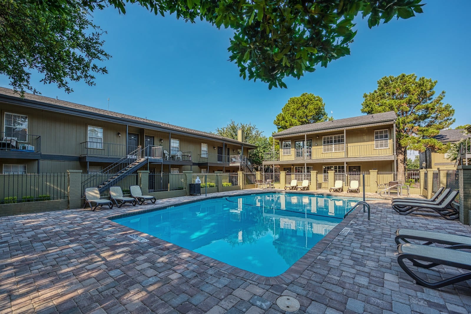 Savannah Oaks Apartments