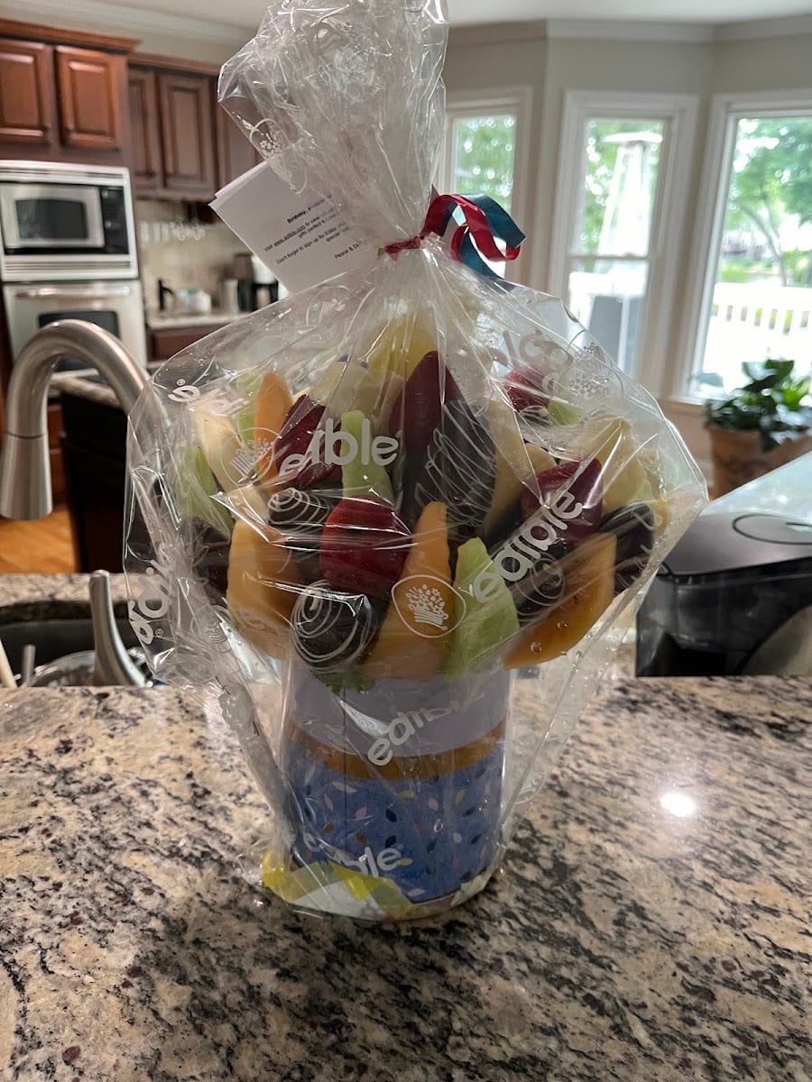 Edible Arrangements, photo 3