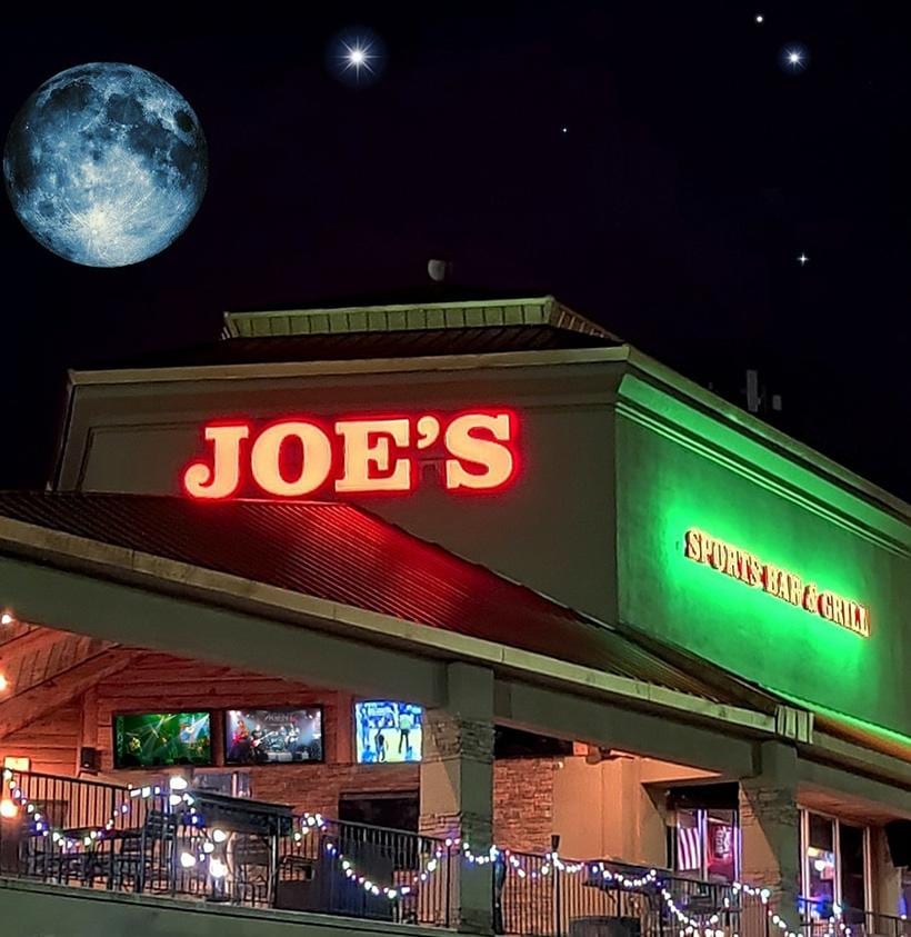 Joe's Sports Bar & Grill, photo 2