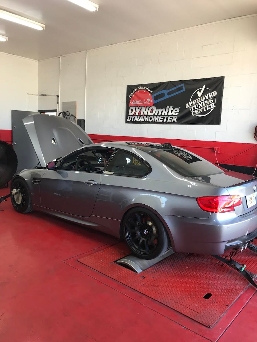Skip's Automotive
