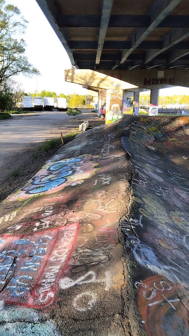 Washington Bridge Skate Park, photo 2