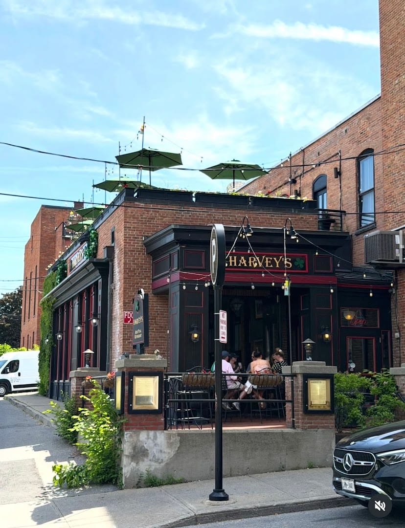 Harvey's Restaurant and Bar