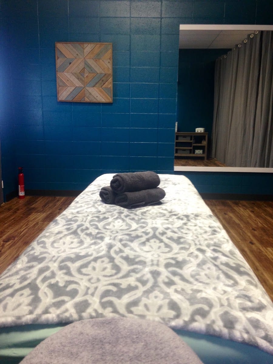 The Waxing Moon Aesthetics, photo 3