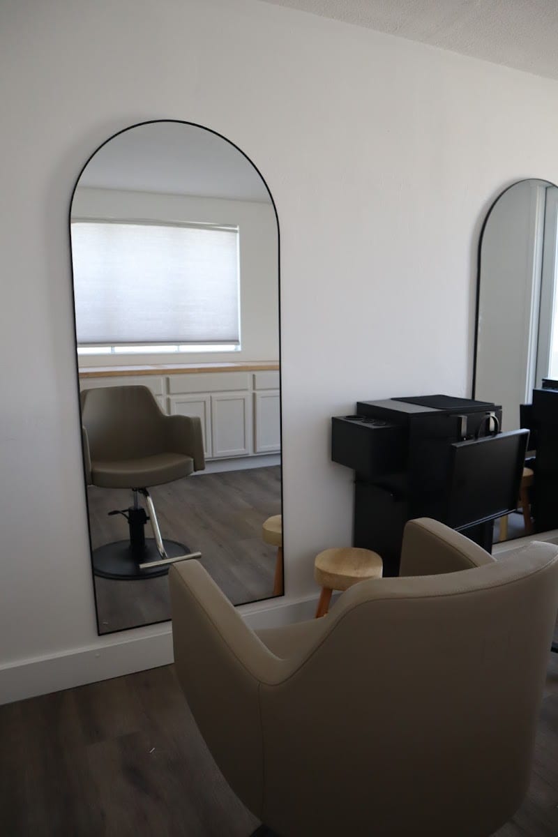 SToNE SALON