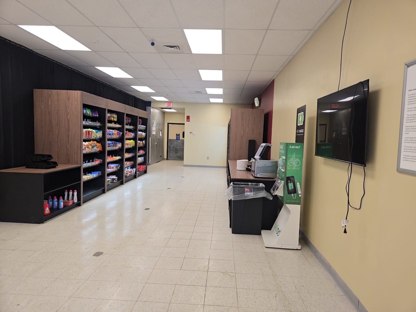 Base Exchange Express Store, photo 2