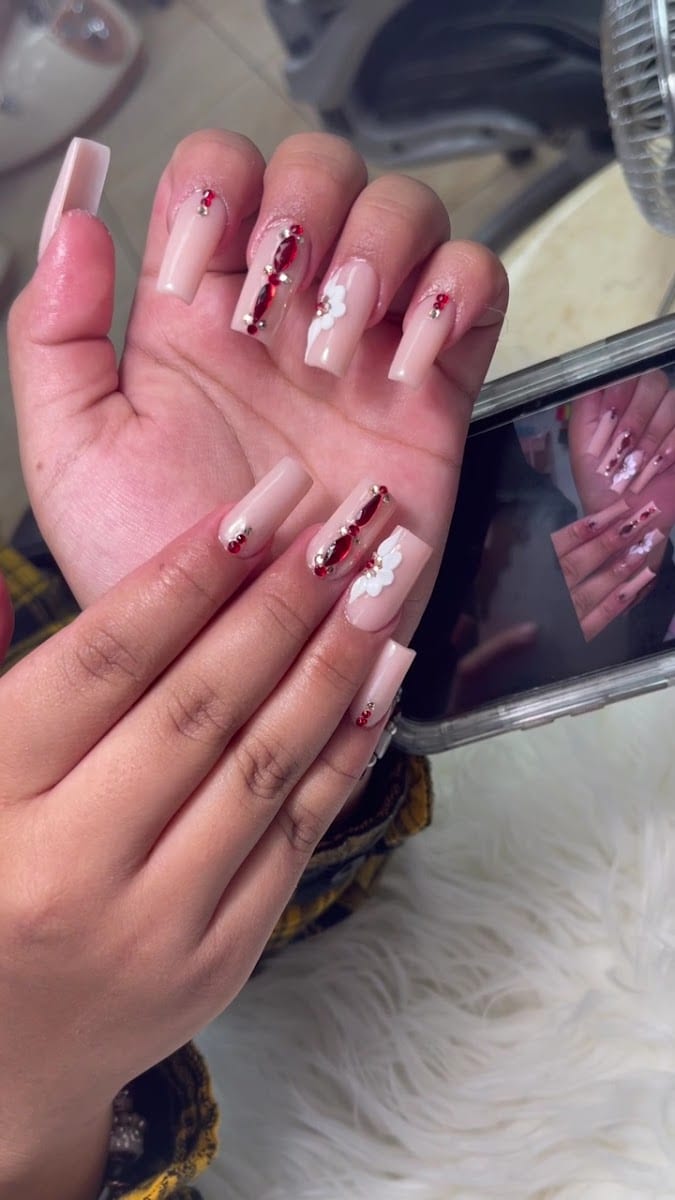 BT Nail (Show to get: 15% off all services), photo 3