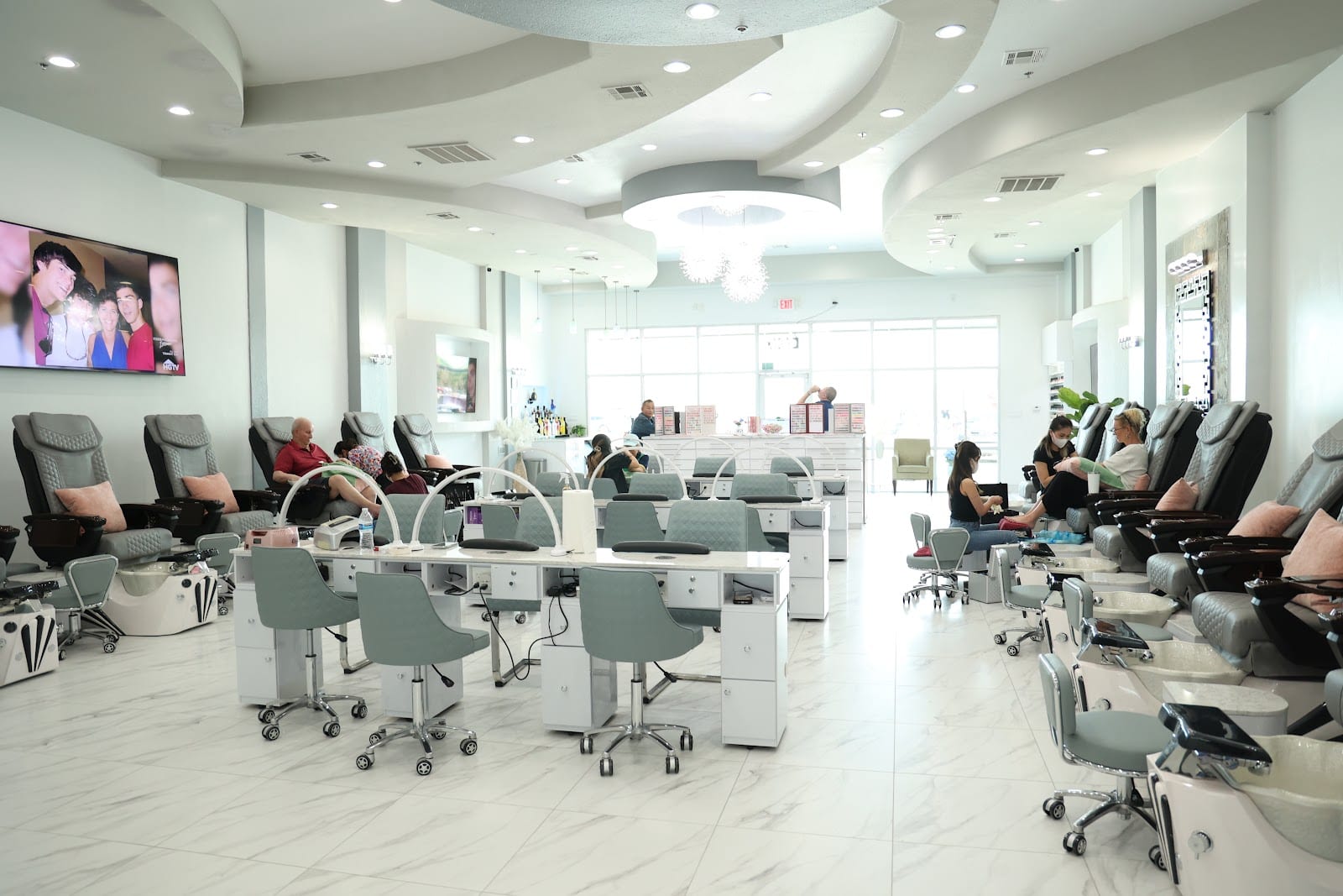 Mimosa Nail Bar