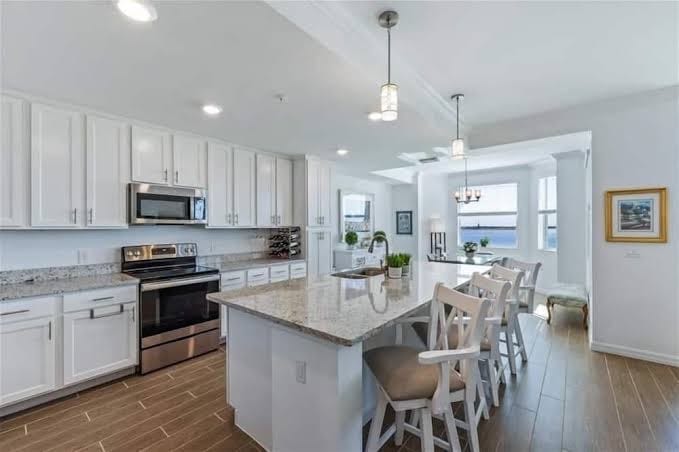 2BR golf condo in Babcock Ranch with pool, gym, WiFi, and lake views., photo 4