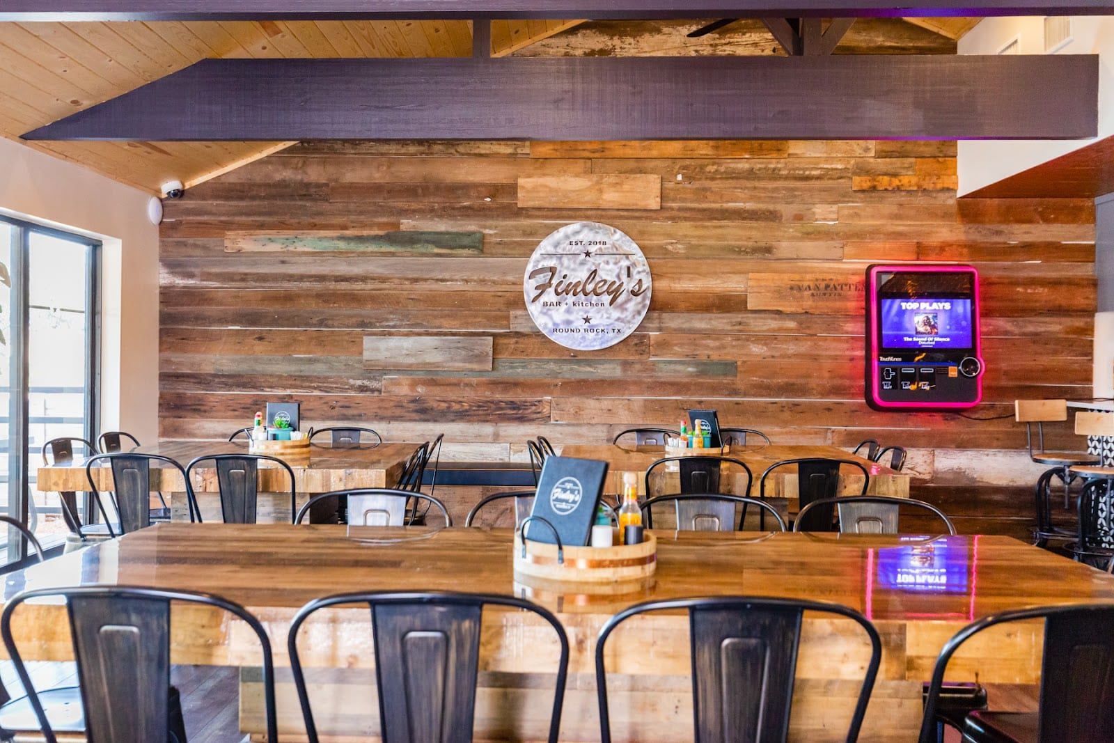 Finley's Round Rock, photo 2