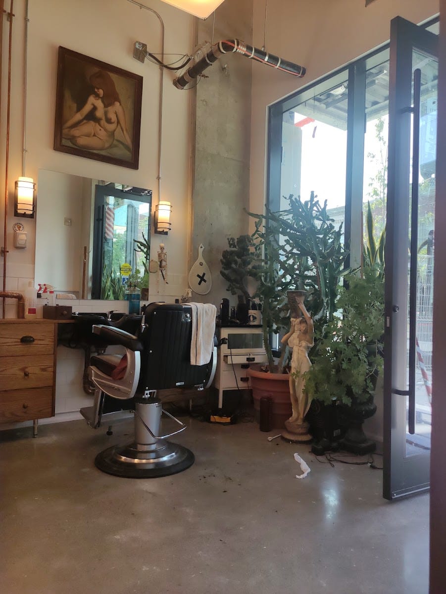 Blood & Bandages Barbershop, photo 4