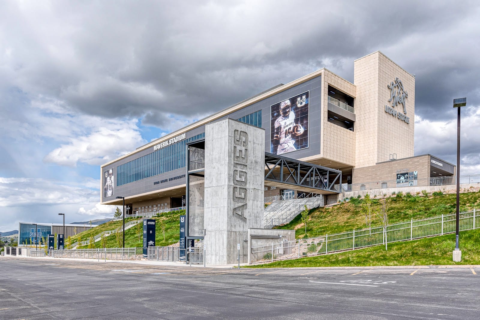 West Stadium Center, photo 4