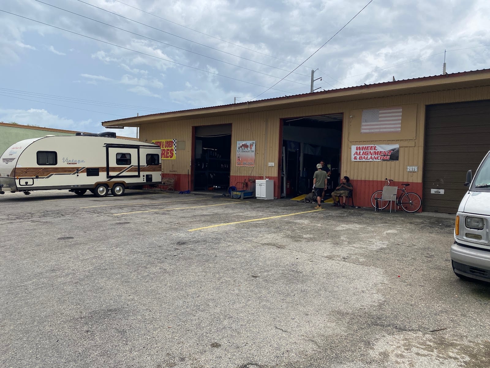 EV Discount Tire, LLC, photo 2