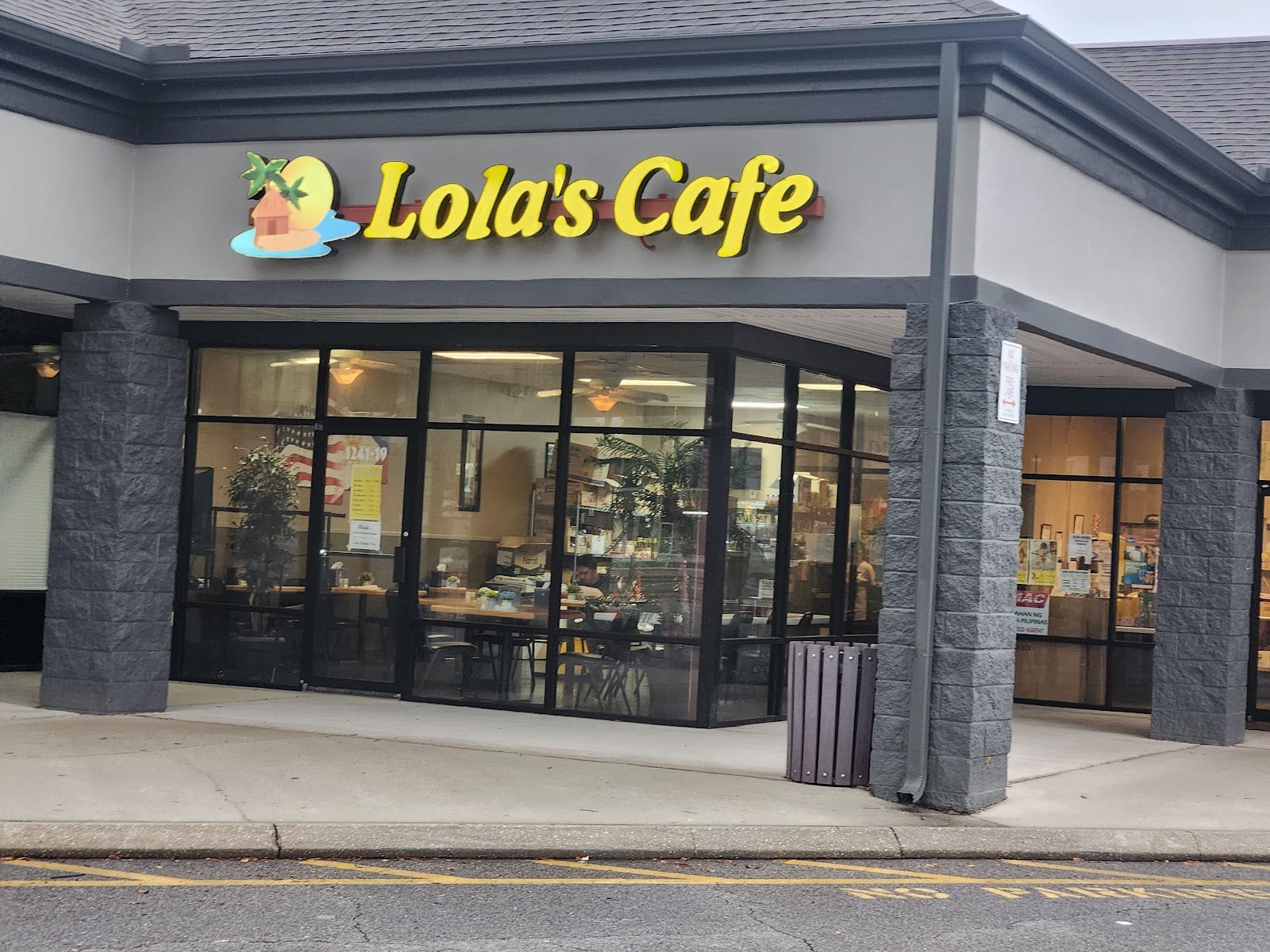 Lola's Filipino Cafe & Mini Store