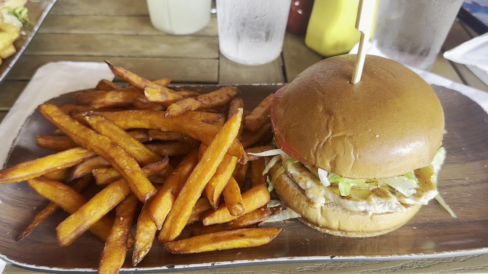 Gilligan's Island Bar & Grill, photo 3
