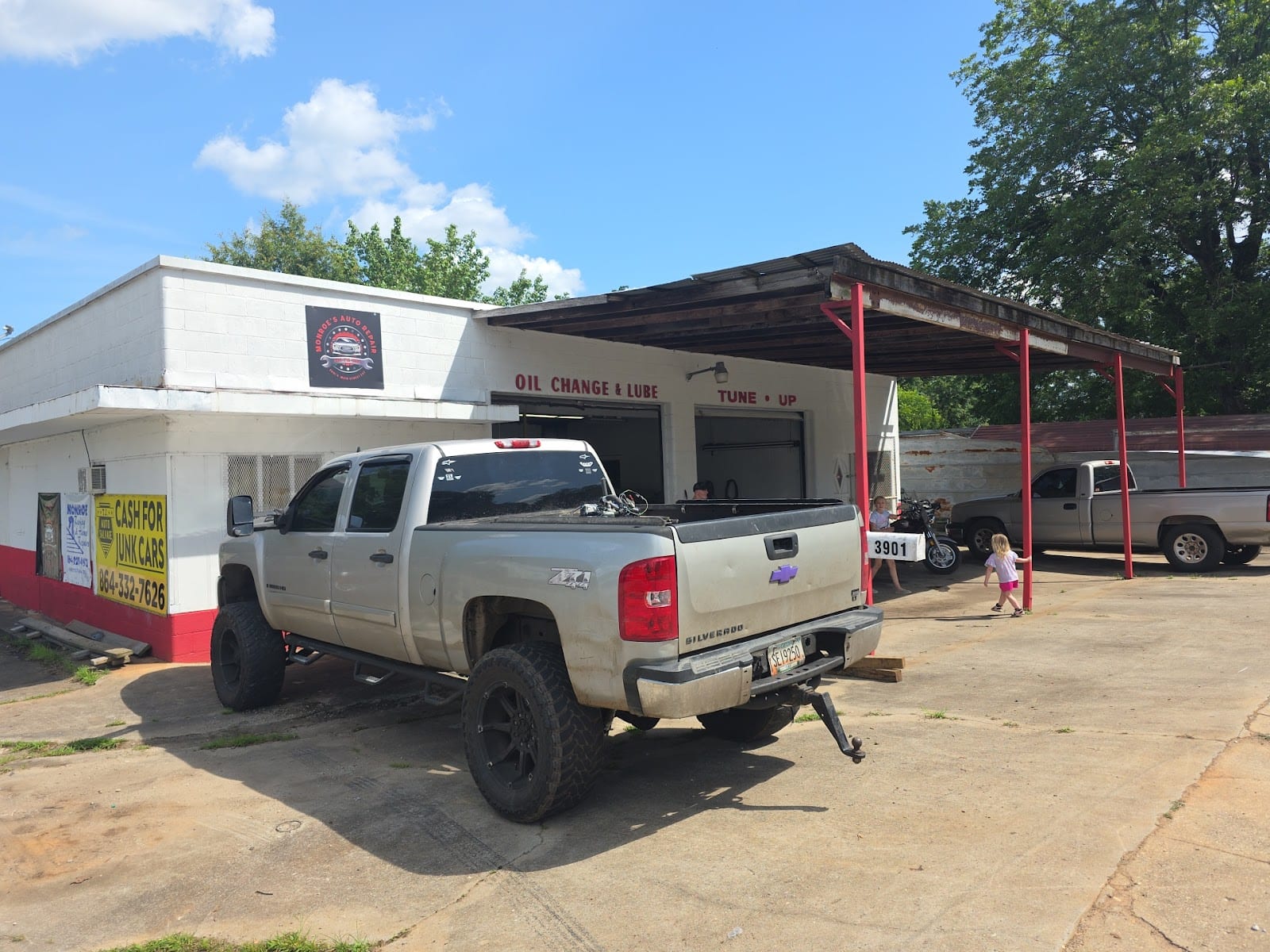Monroe's Auto Repair