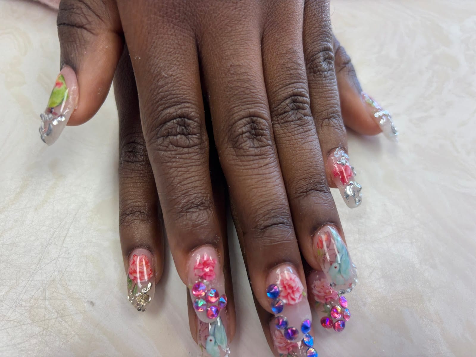 LV Nails & Spa, photo 4
