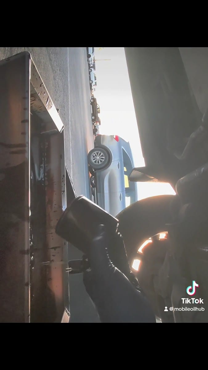 Mobile Oil Hub