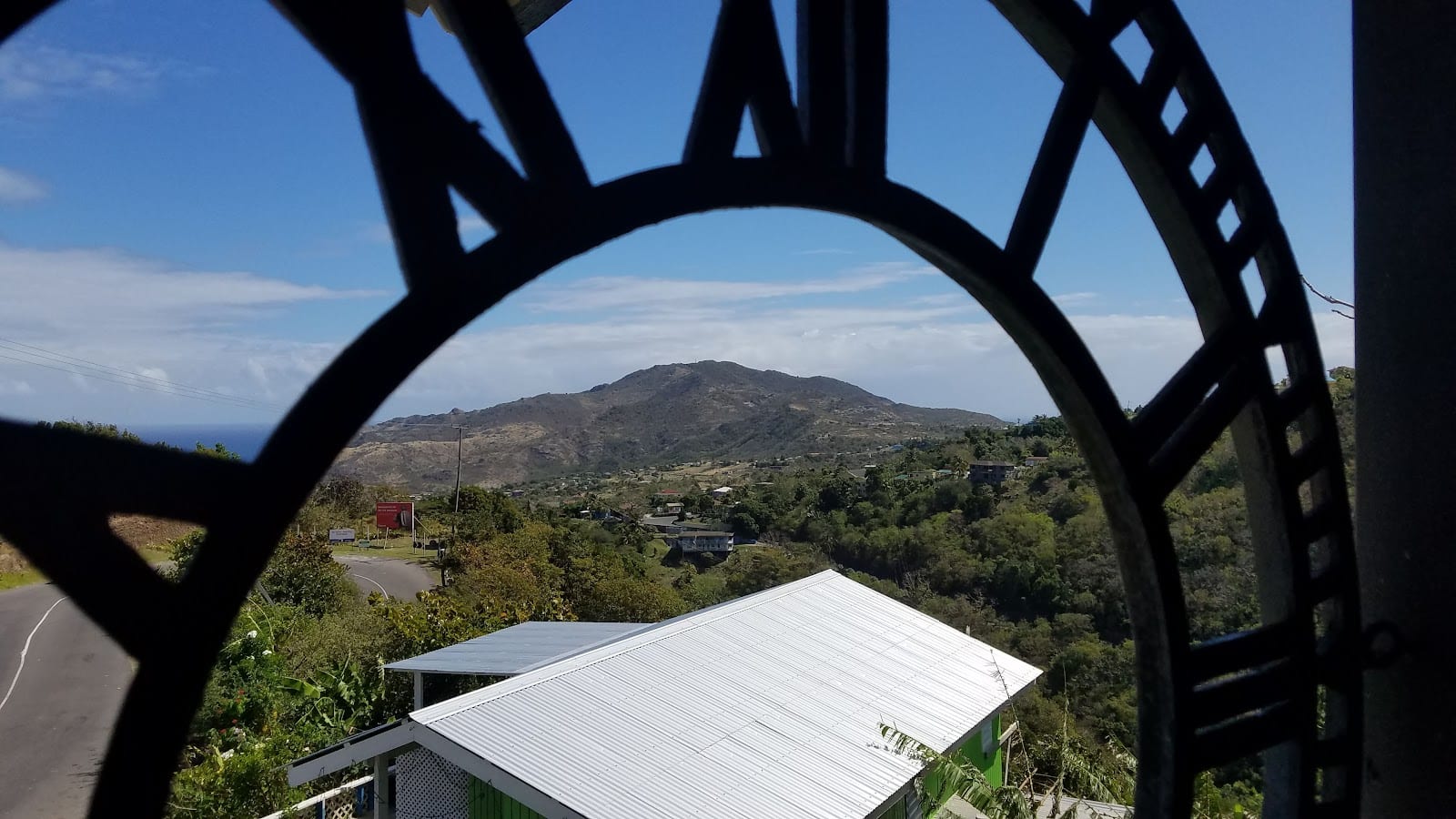Hilltop cafe lounge and bar, photo 4