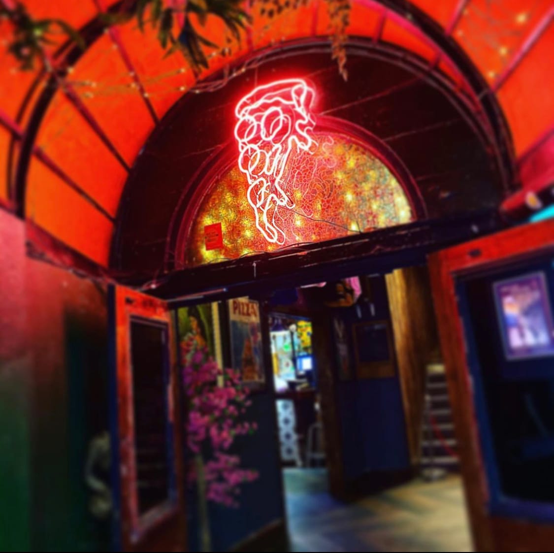 Voodoo Daddy's, photo 2