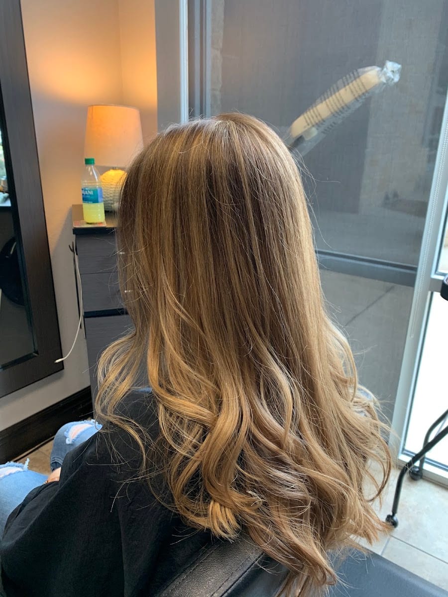 Hair by Irum, photo 3