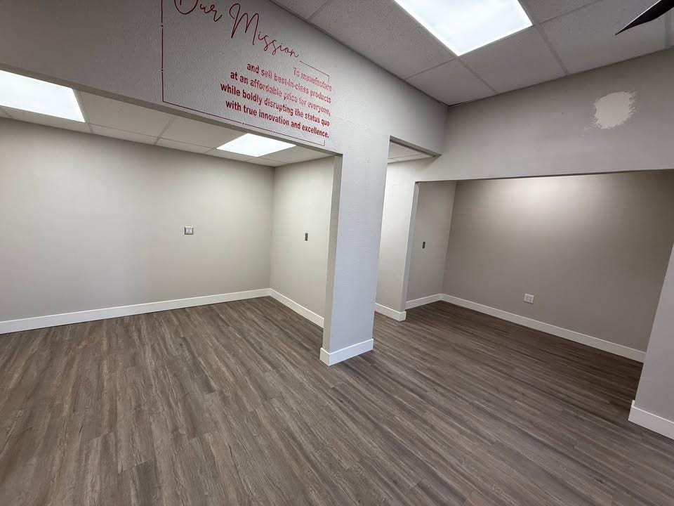 West 82nd Street Business Park, photo 2