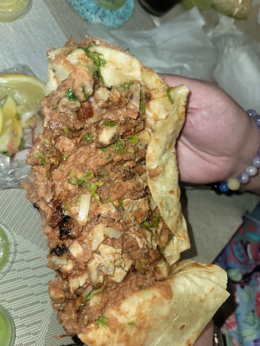Oli's Taco Y Birria Food Truck, photo 3