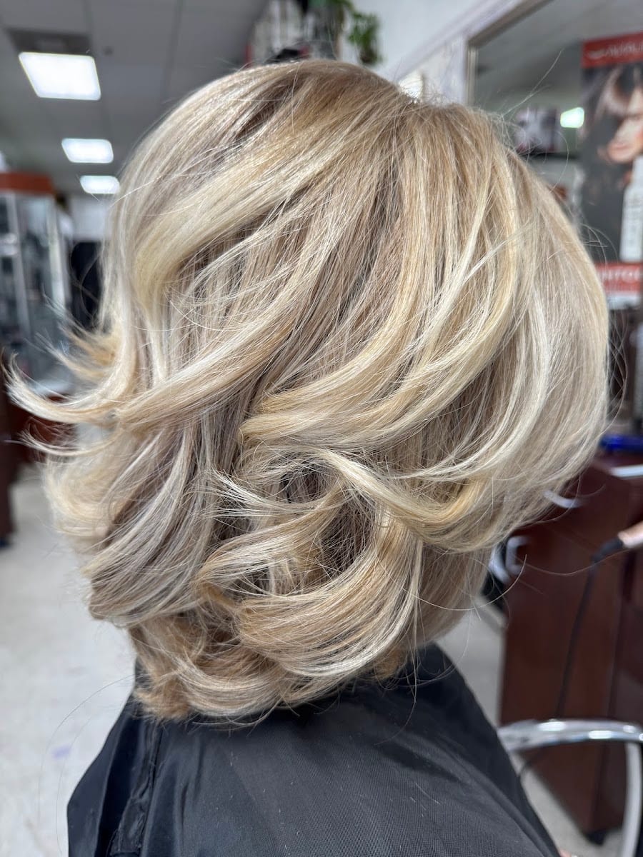 Hair Unlimited, photo 4