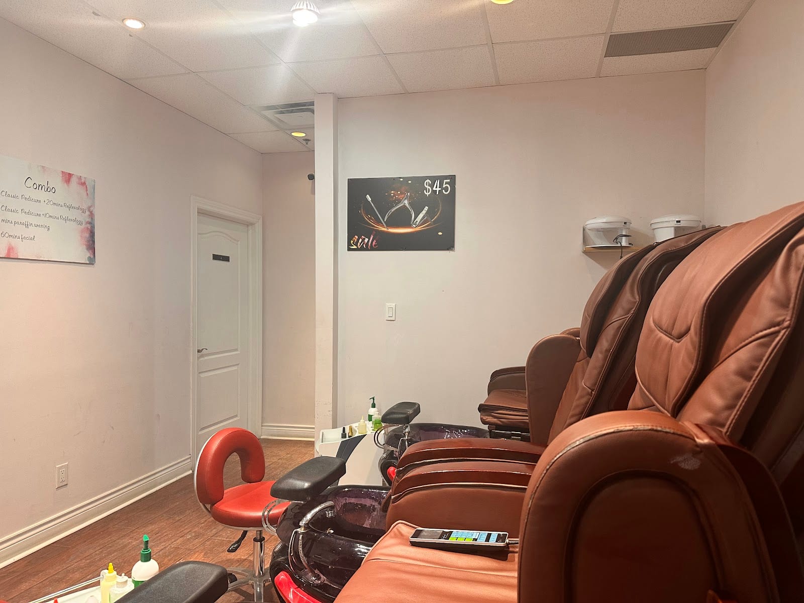 Nail Brite Spa