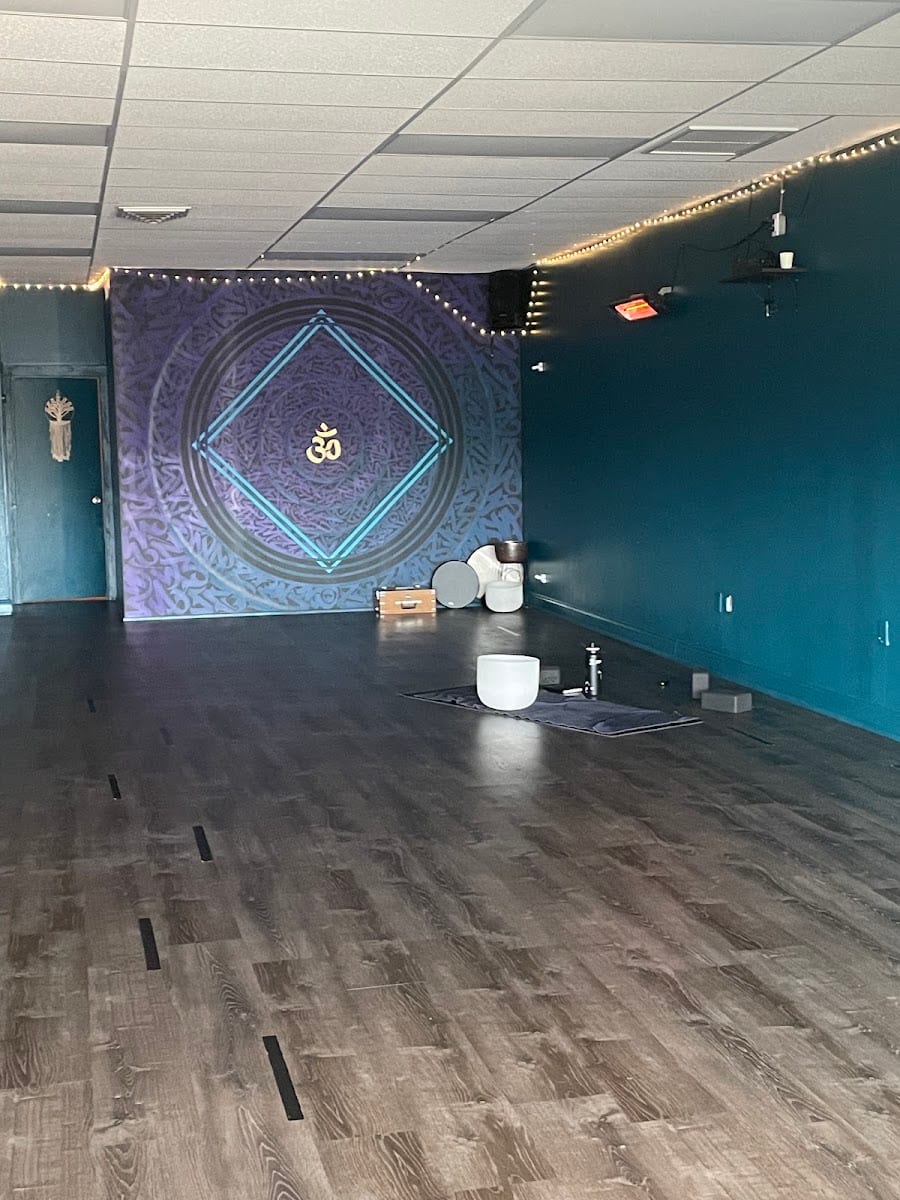 Get Bent Yoga Studio, photo 3