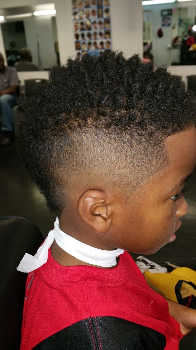 In the Cut Barber Shop, photo 2