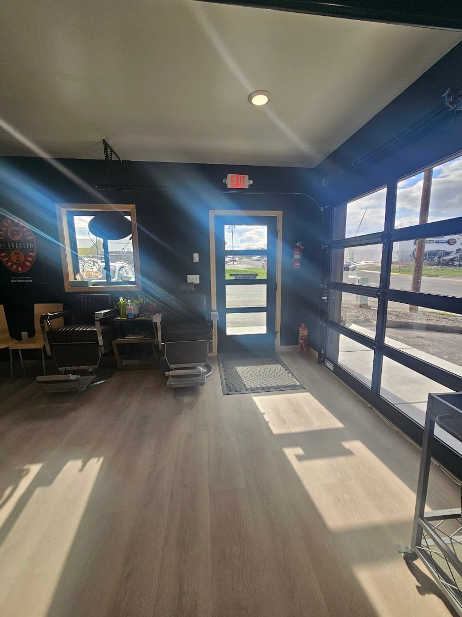 Blue Collar Barbershop, photo 4