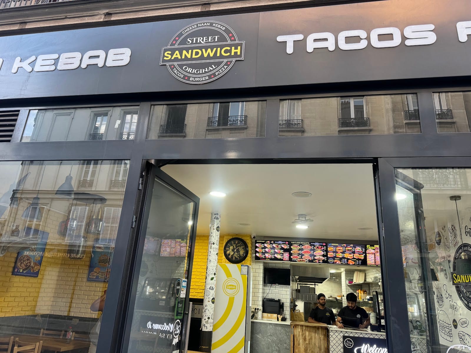 Street sandwich