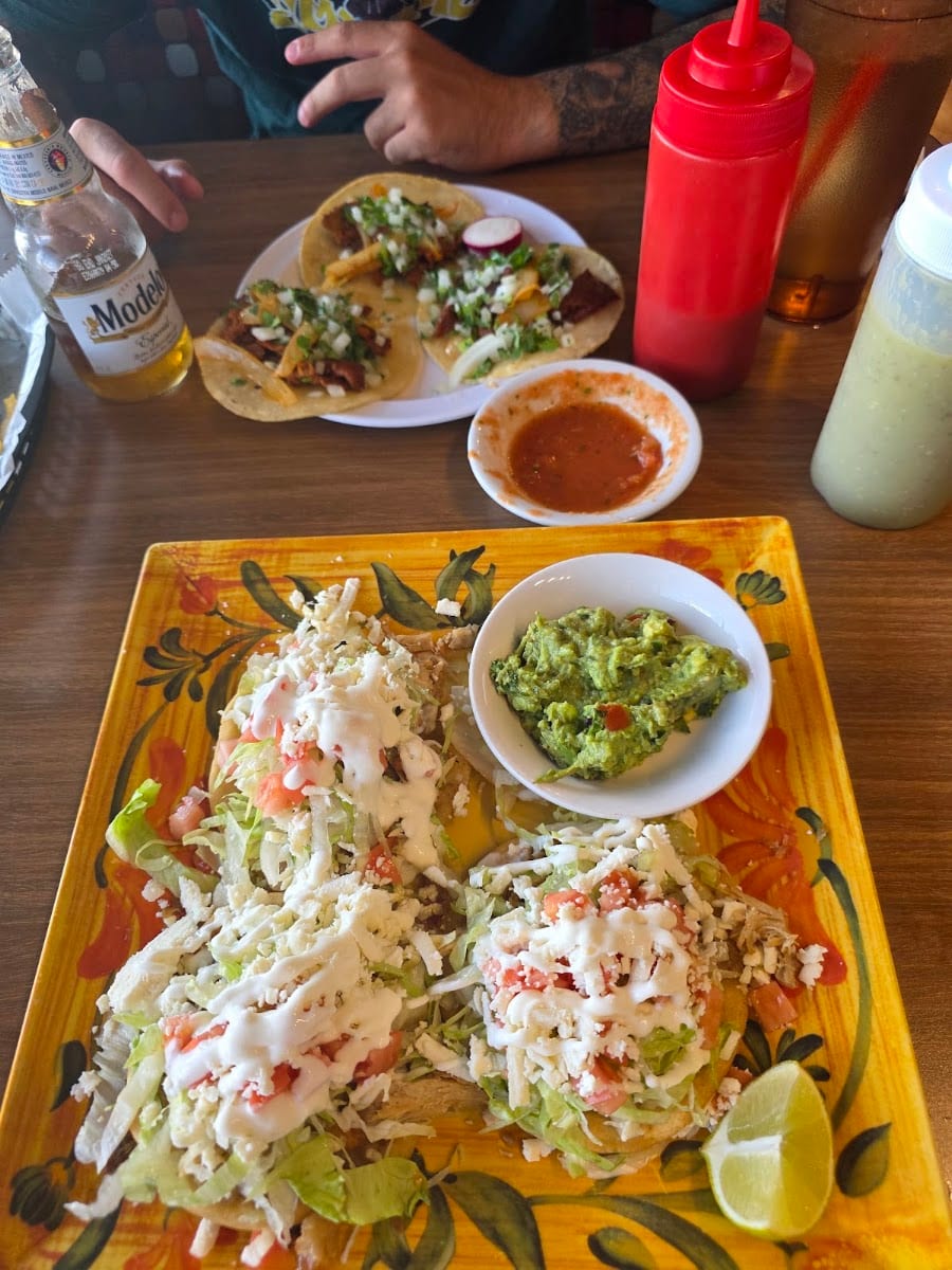 Taqueria y frutería la mexicana, photo 4