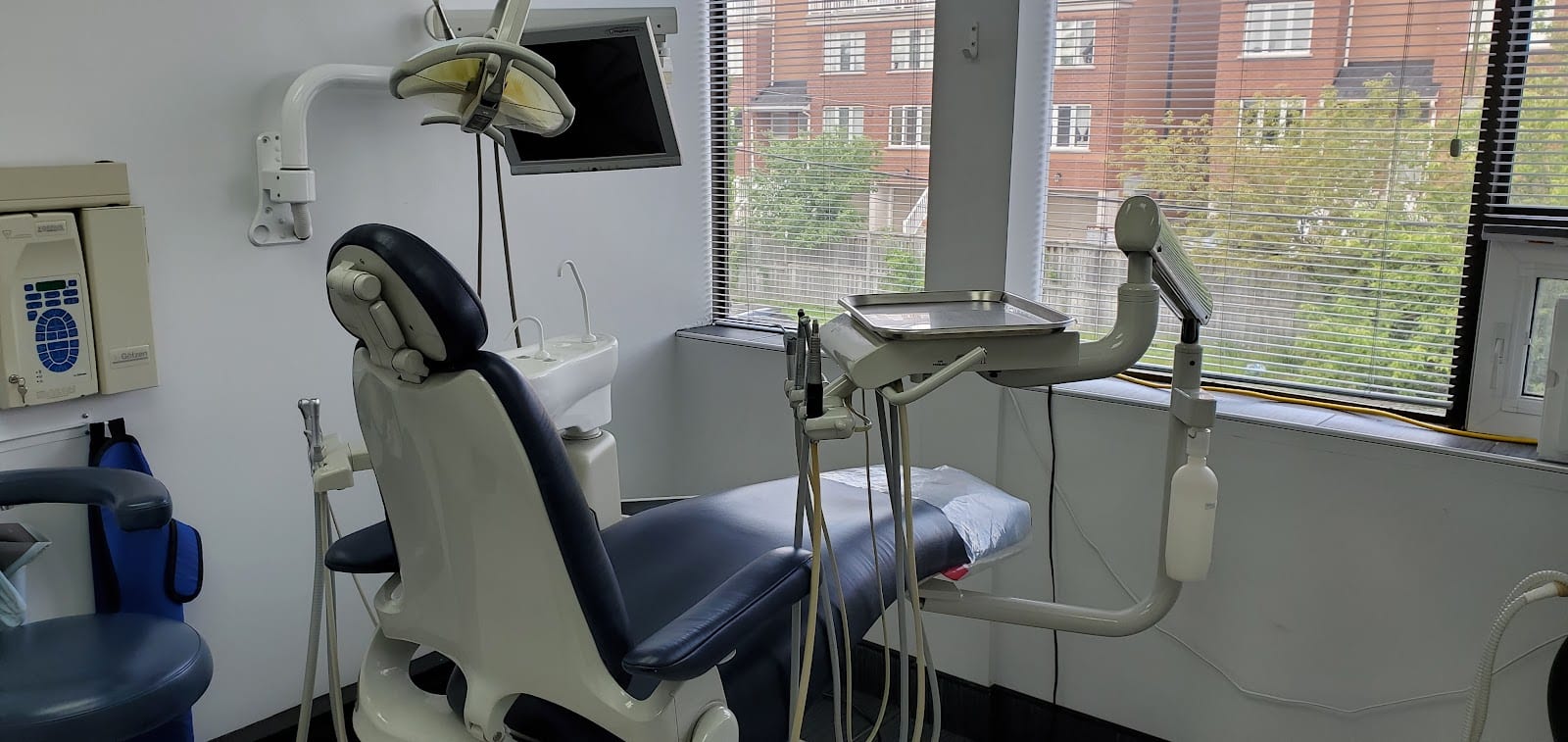 Dr. Duc Nguyen Dentistry