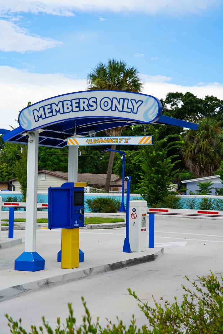 Blu Swan Express Carwash