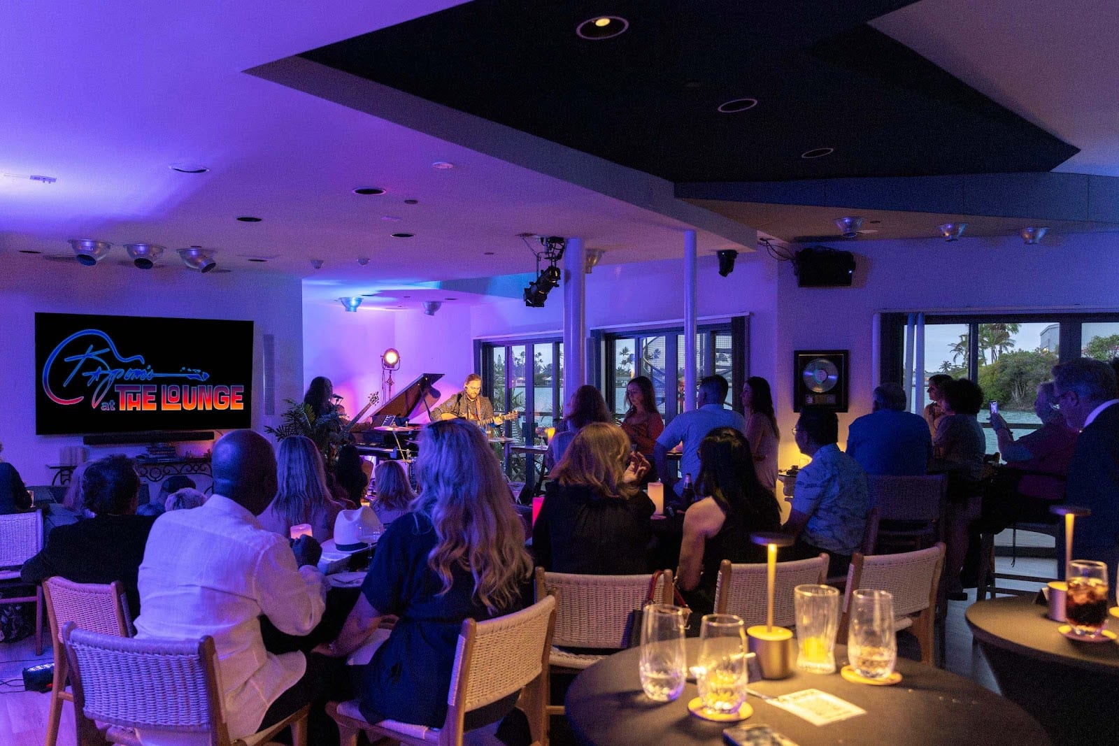 Kapono's at The Lounge / The Velvet Monkey Speakeasy, photo 3