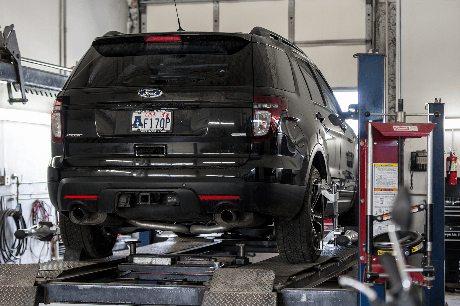 Wolford Collision Repair