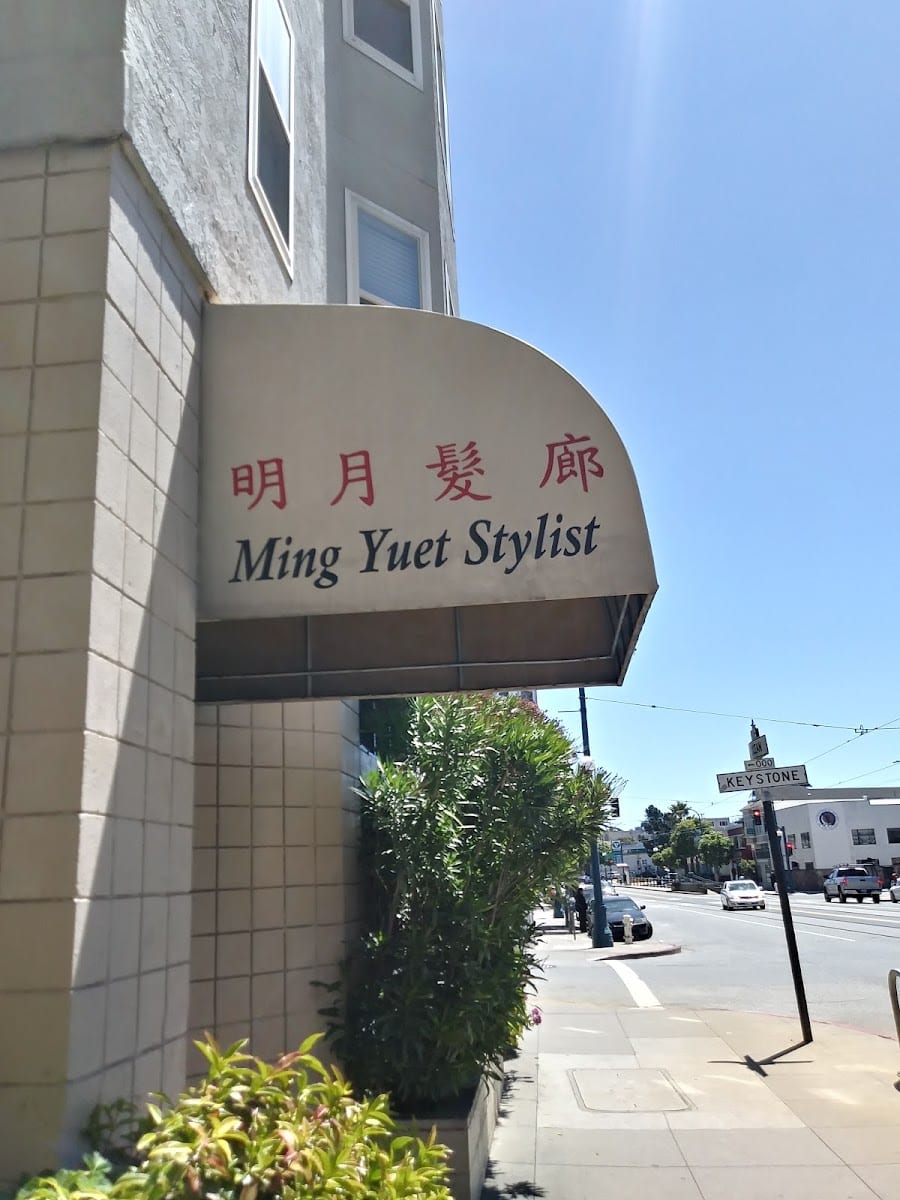 Ming Yuet Stylist