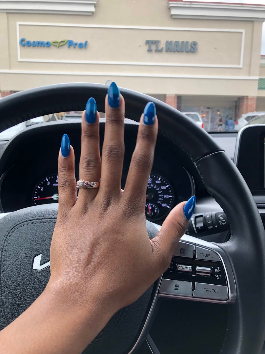 ONYX NAILS WAX AND LASH