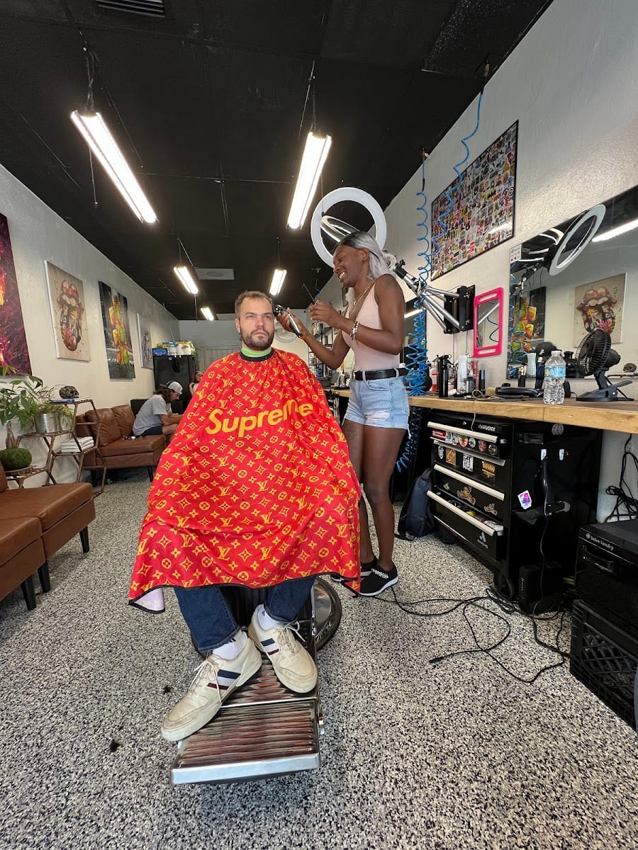 Hyde Park Barber Shop, photo 4