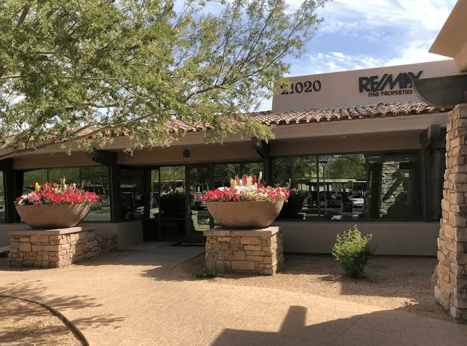 RE/MAX Fine Properties, photo 2