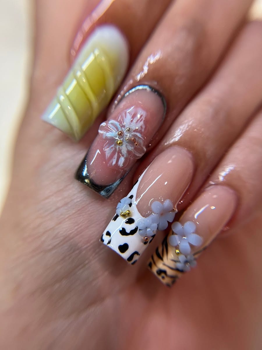 Nailz In Paradise