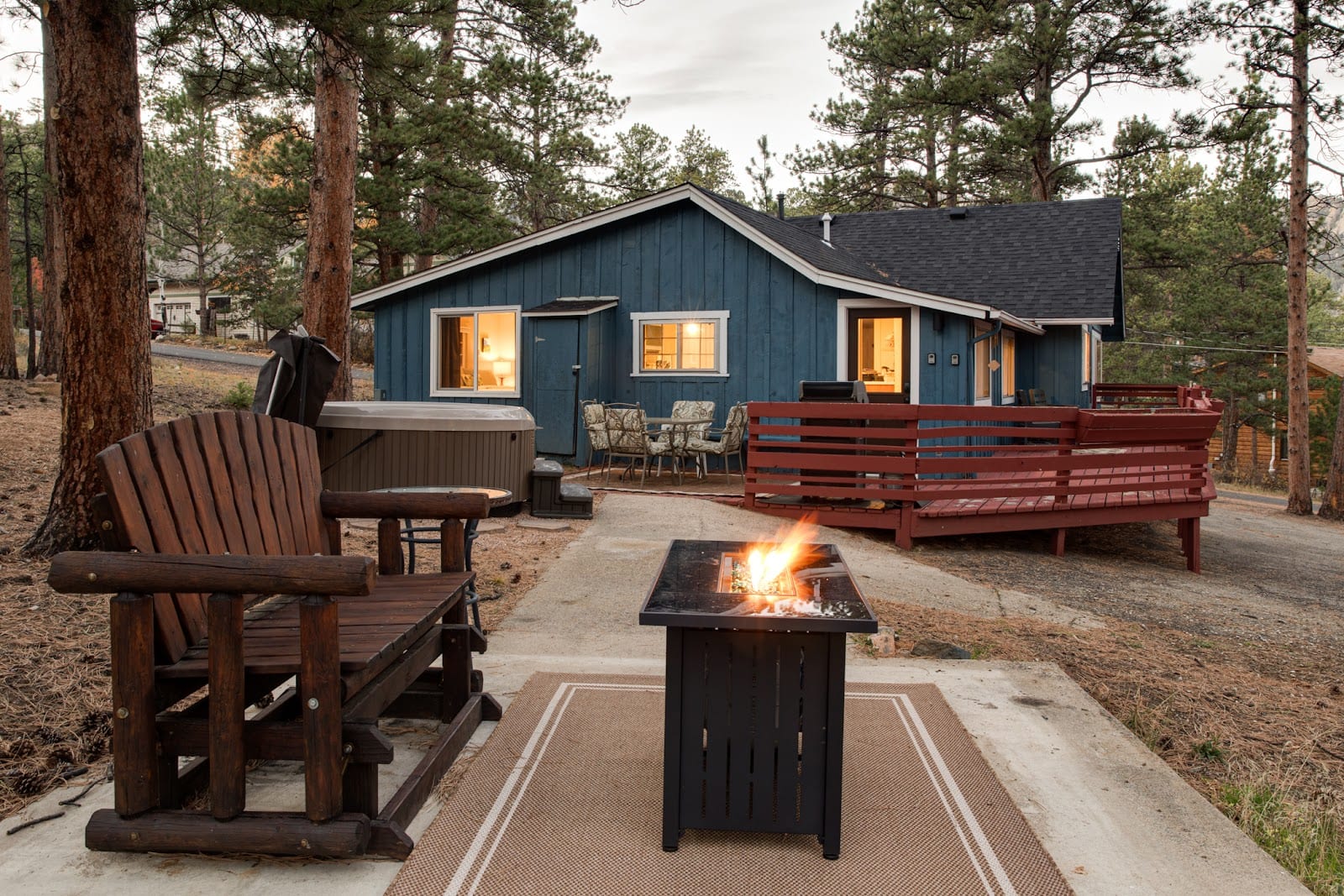 Whispering Pines On Chapin Lane