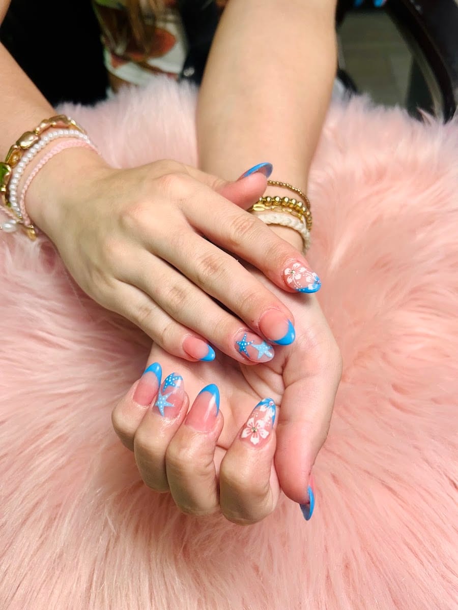 Luxure Nail Spa & Hair Salon. LLC, photo 2