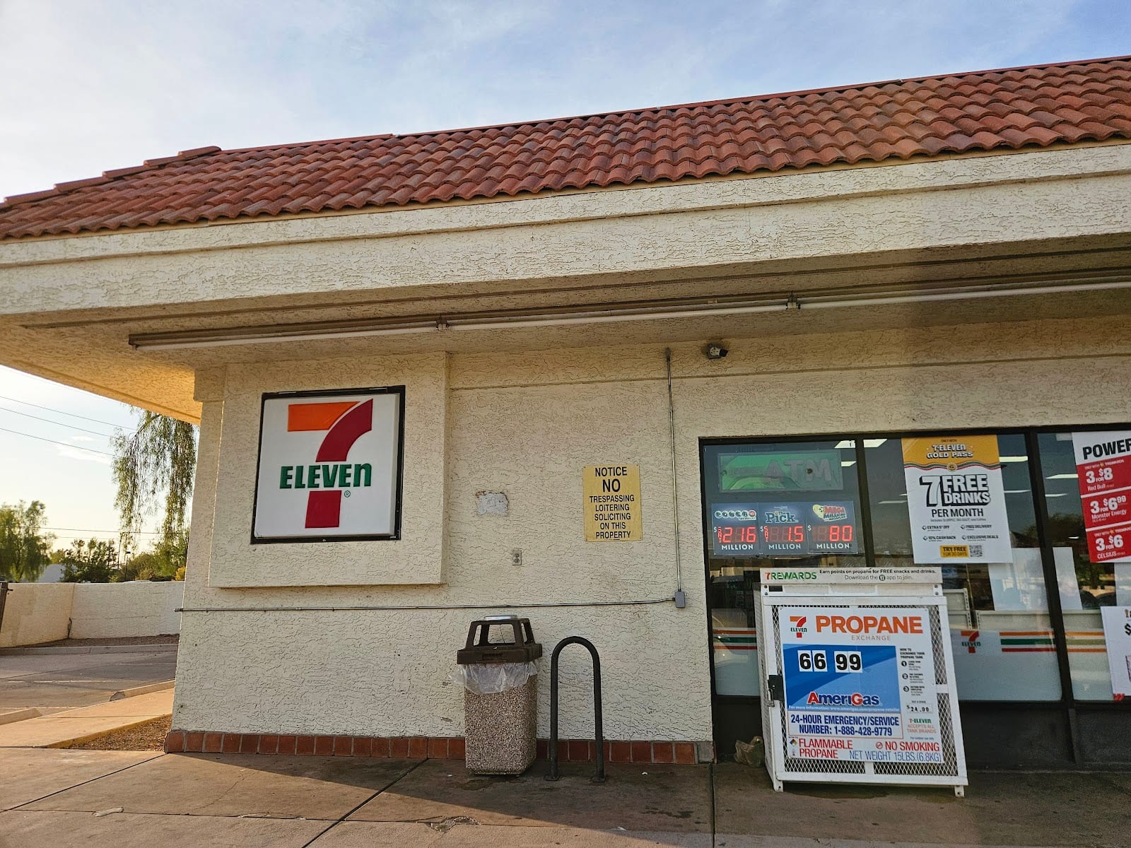 7-Eleven, photo 2