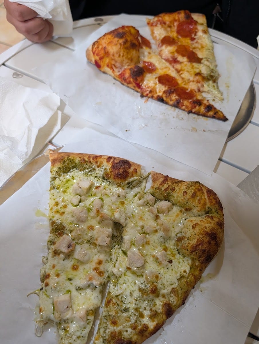 Deja Vu Pizza & Pasta, photo 2