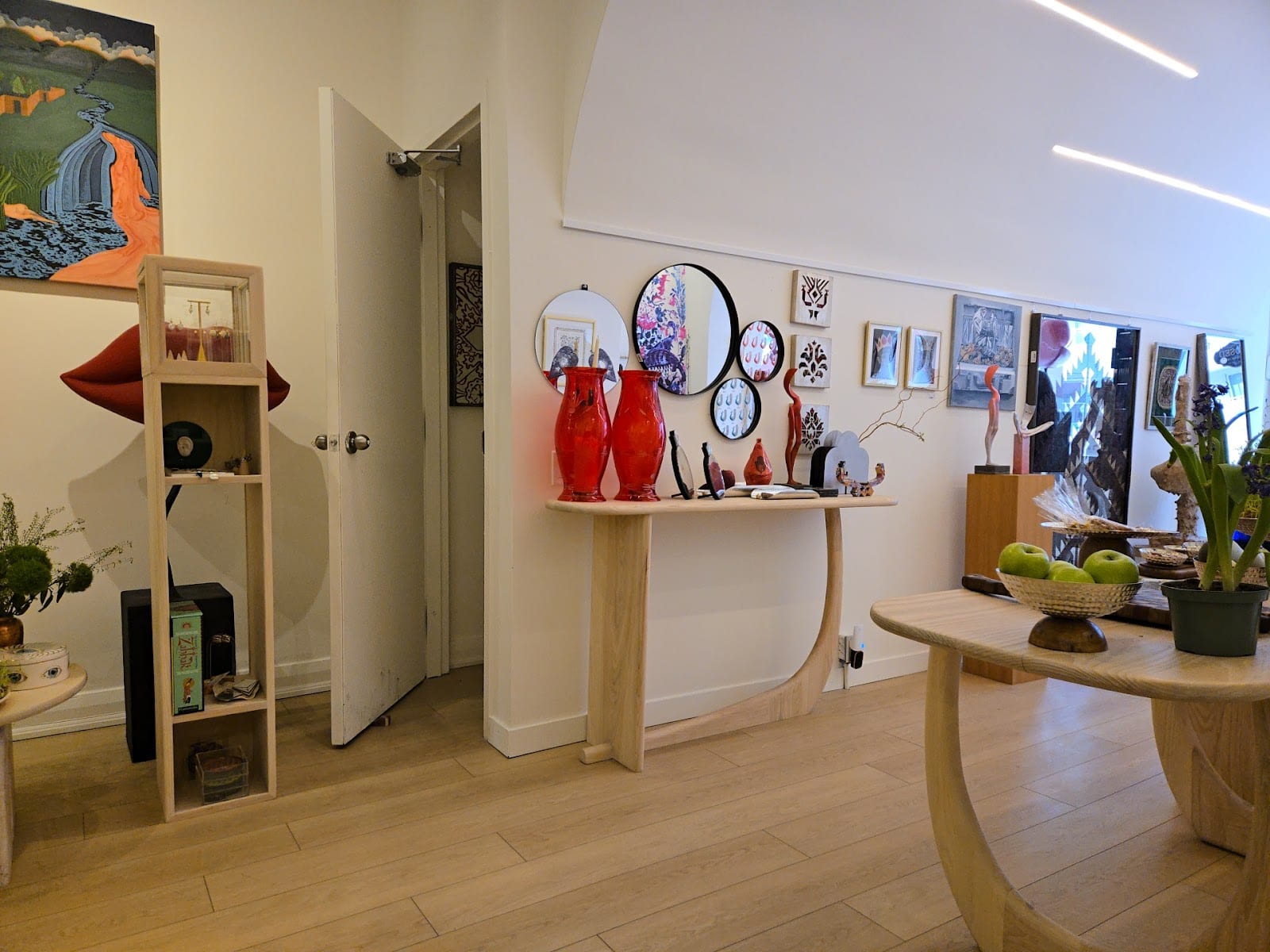 Susa Art Gallery