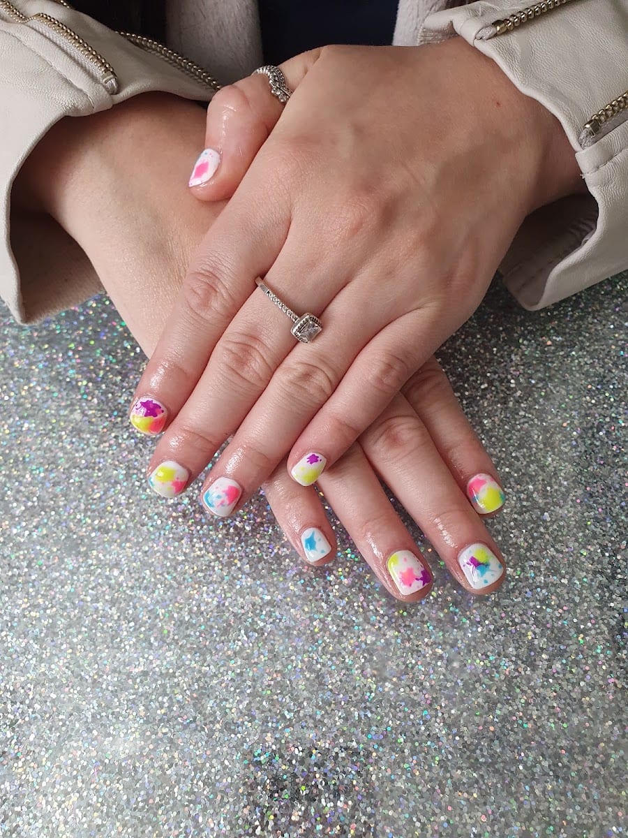 Kerry's Nails, Beauty and Training
