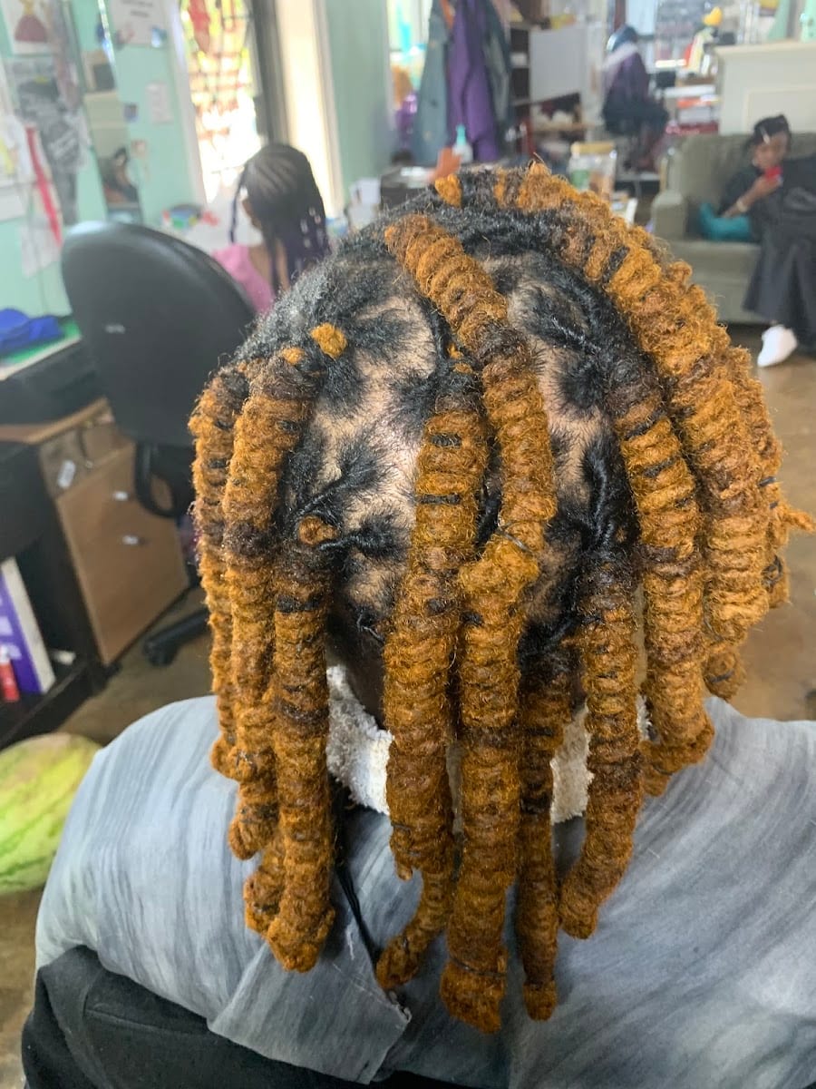 U4U Beauty N Barber Salon